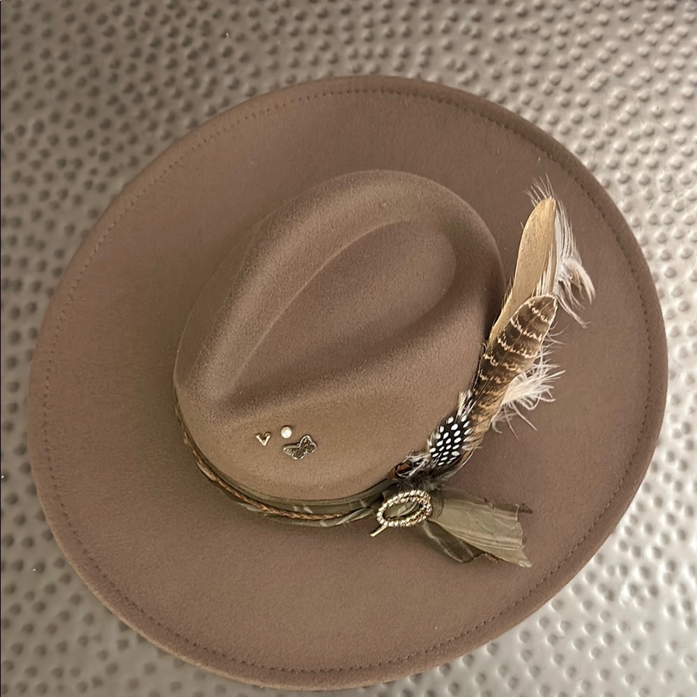 Chic milk chocolate Wide-Brimmed Hat with Decorative Band